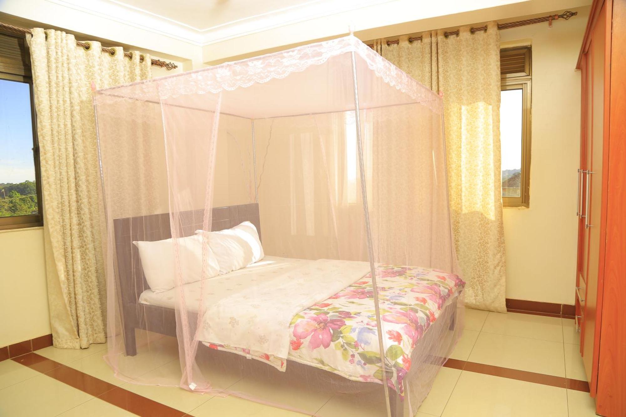 Airport Hotel Entebbe Buitenkant foto