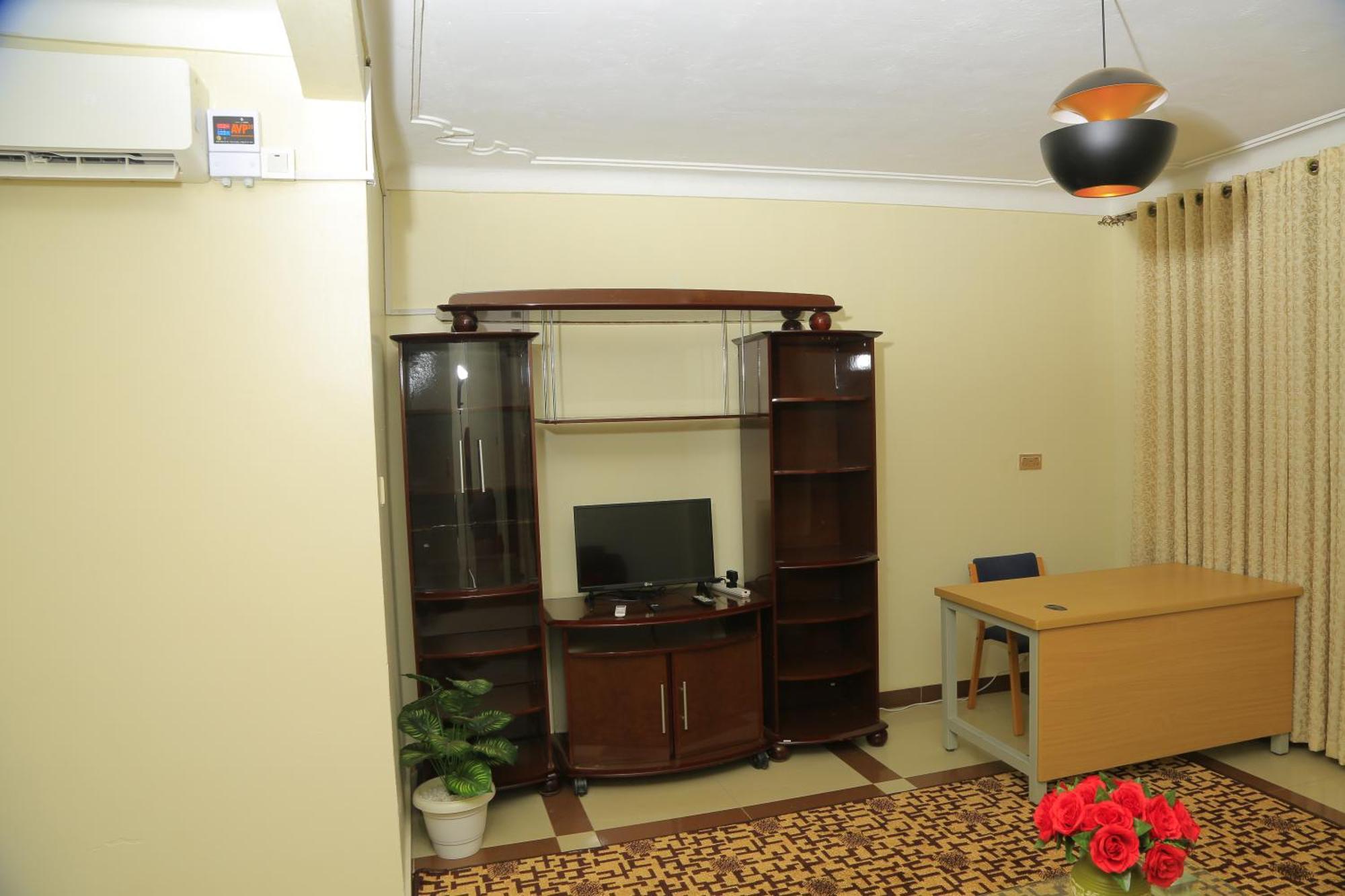 Airport Hotel Entebbe Buitenkant foto
